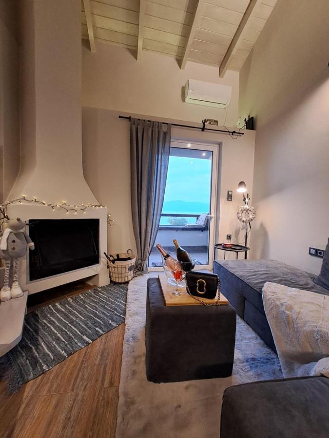 Vrachos Suites Эйон Экстерьер фото